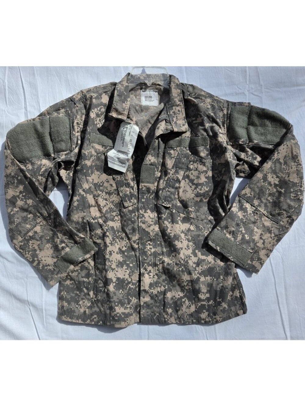 Army Combat Uniform ACU Coat Flame-Resistant Medium Regular Insect-Repellent NWT